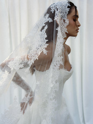MANTILHA TULE RENDA FLORAL NOIVA